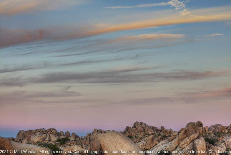 _MG_7103_Jumbo_Rocks_sundown_boulder_ridge_couple-med