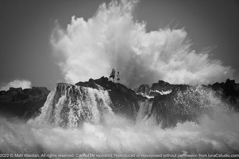_MG_2062_Wardian©2018__Maui_wave_spray_couple BW60x40